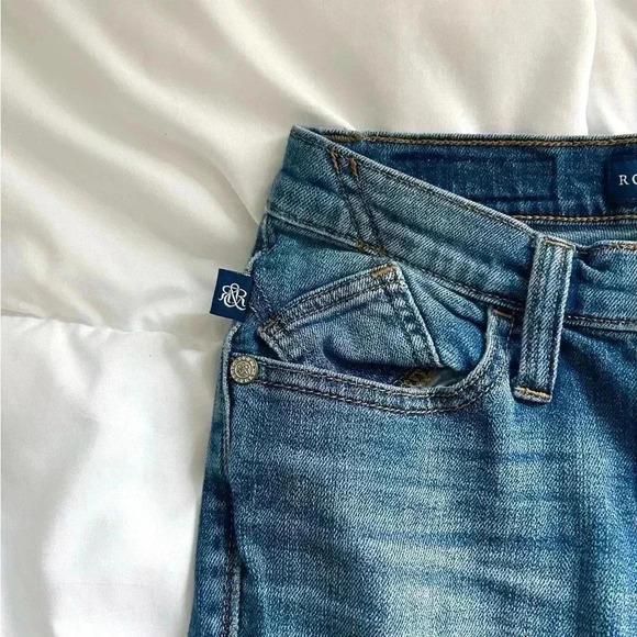 Rock & Republic Distressed Skinny Jeans - Picture 5 of 8